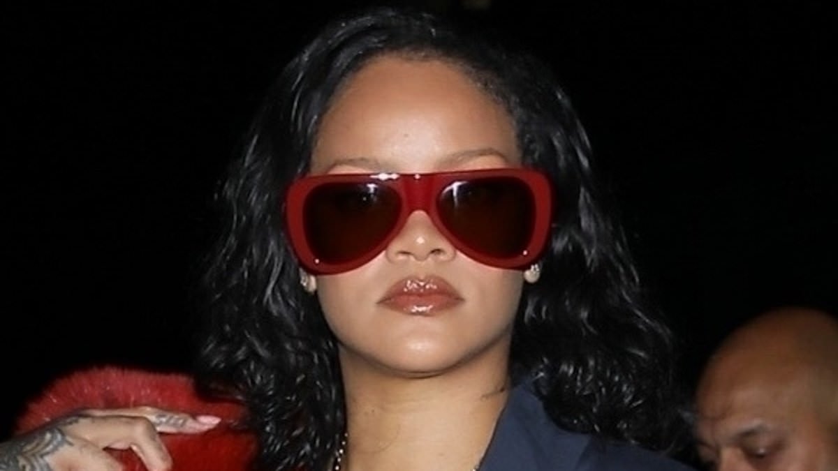 alert-–-rihanna-puts-on-cheeky-display-in-sexy-see-through-skirt-for-dinner-at-la-hotspot