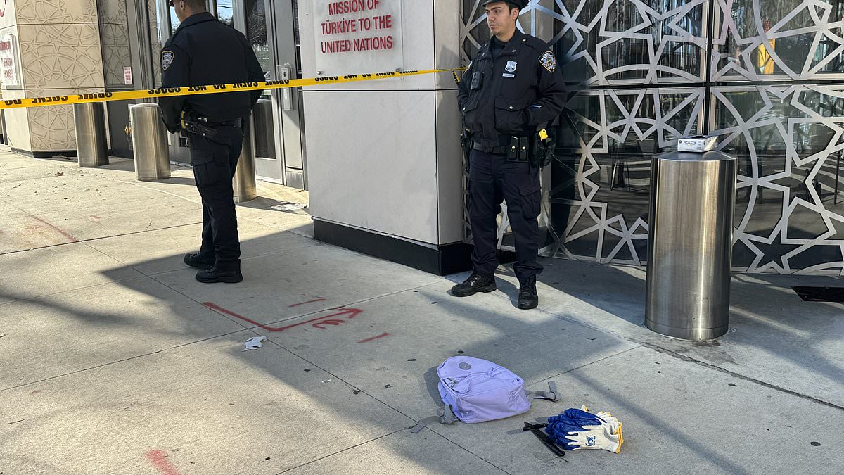 alert-–-two-dead-after-manhattan-knifeman-goes-on-horror-stabbing-spree-attacking-three-people-at-random