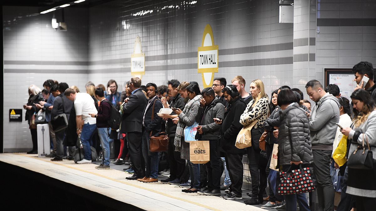 alert-–-sydney-trains-will-shut-down-for-four-days-across-the-entire-network-with-australia’s-biggest-city-set-to-grind-to-a-halt:-what-you-need-to-know