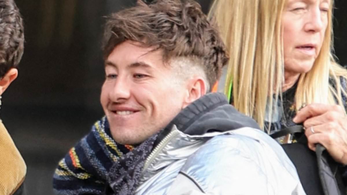 alert-–-barry-keoghan-rides-motorcycle-on-crime-101-set-in-la-after-girlfriend-sabrina-carpenter’s-x-rated-concert