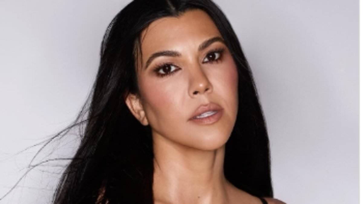 alert-–-kourtney-kardashian-fans-rave-about-her-skims-ads-with-kim-as-star,-45,-is-back-to-110lbs-after-welcoming-rocky