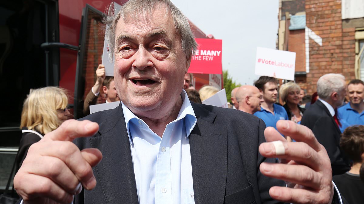 alert-–-john-prescott-death:-latest-updates-and-tributes-as-former-labour-deputy-prime-ministers-dies-aged-86-after-battle-with-alzheimer’s