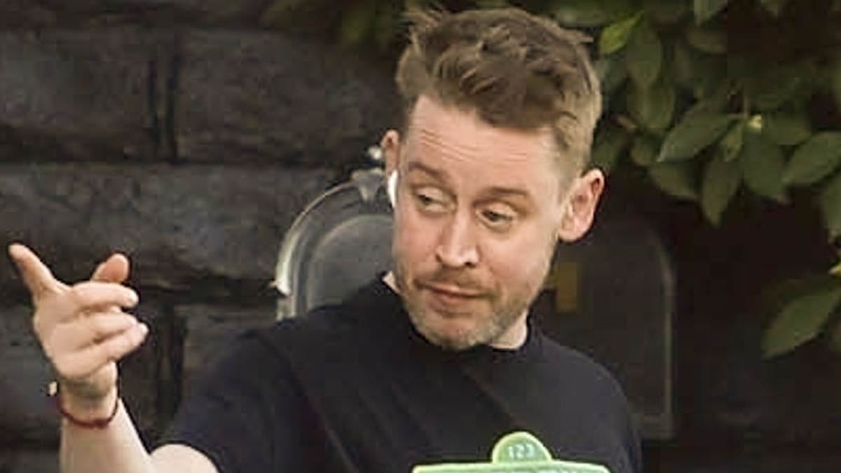 alert-–-home-alone-star-macaulay-culkin,-44,-steps-out-in-sesame-street-shirt-with-sweet-reference-to-his-family-life