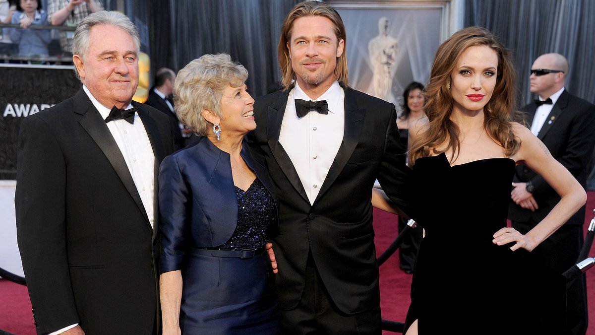 alert-–-heartbreaking-pictures-that-expose-true-pain-of-brad-pitt’s-divided-family-as-his-parents-react-to-angelina-jolie’s-children-dropping-his-name