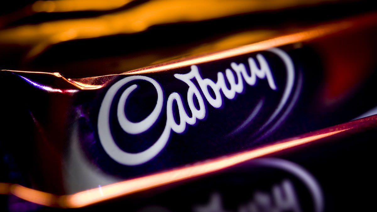 alert-–-cadbury-‘ruins-christmas’-by-axing-popular-festive-chocolate-bar-–-leaving-shoppers-heartbroken