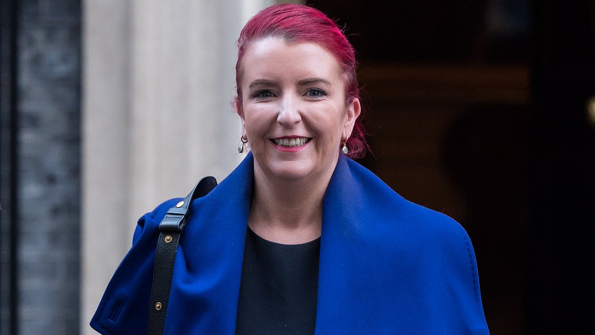 alert-–-transport-secretary-louise-haigh-admits-being-convicted-fraudster-after-misleading-police-over-stolen-phone