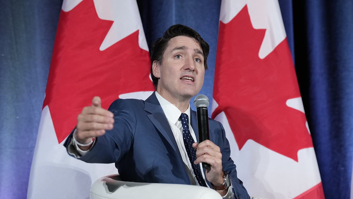 alert-–-justin-trudeau’s-plane-lands-in-palm-beach-to-meet-donald-trump-at-mar-a-lago-after-tariff-threat