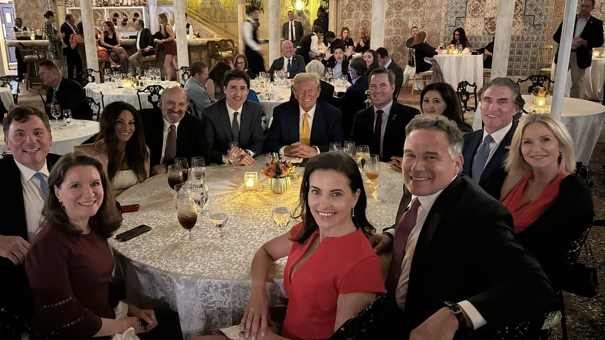 alert-–-eagle-eyed-viewers-spot-bizarre-act-in-trump’s-picture-with-justin-trudeau-at-mar-a-lago