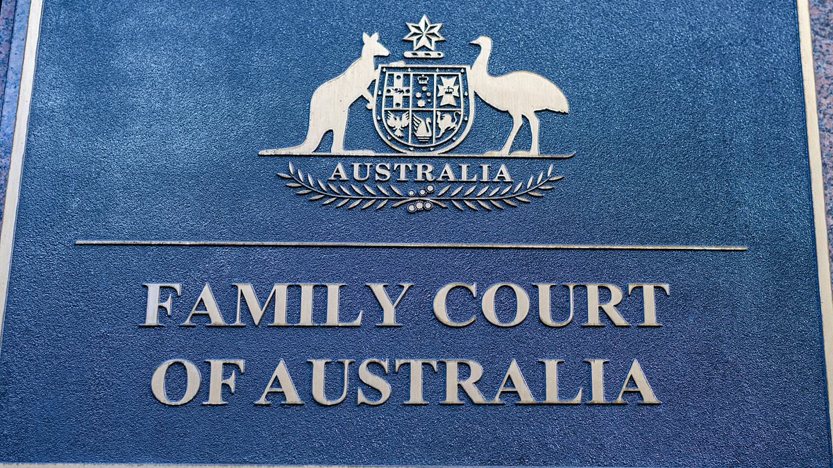 alert-–-a-husband-agreed-to-give-his-wife-their-$14million-home-but-she-wanted-more-from-the-divorce-and-took-him-to-court…-now-she’s-very-much-regretting-it