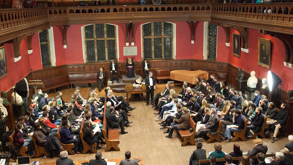 alert-–-oxford-union-descends-into-chaos-over-vote-on-israel-‘genocide’