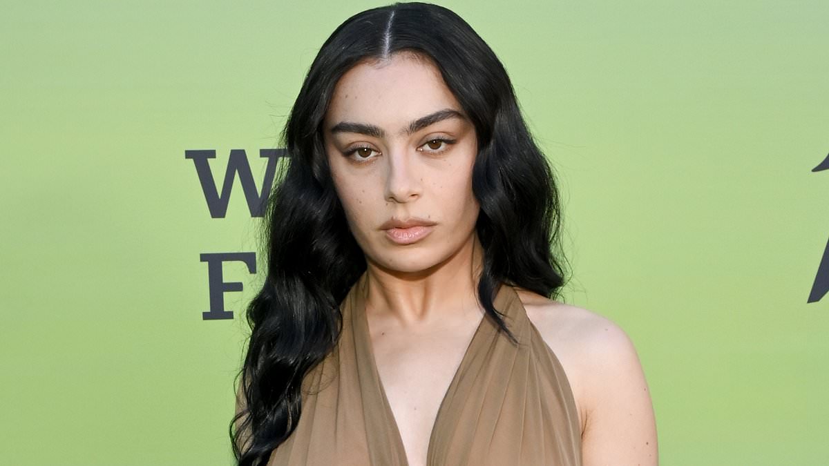 alert-–-charli-xcx-frees-the-nipple-as-lana-del-rey-and-olivia-rodrigo-amp-up-the-pop-star-glamour-at-variety-hitmakers-brunch