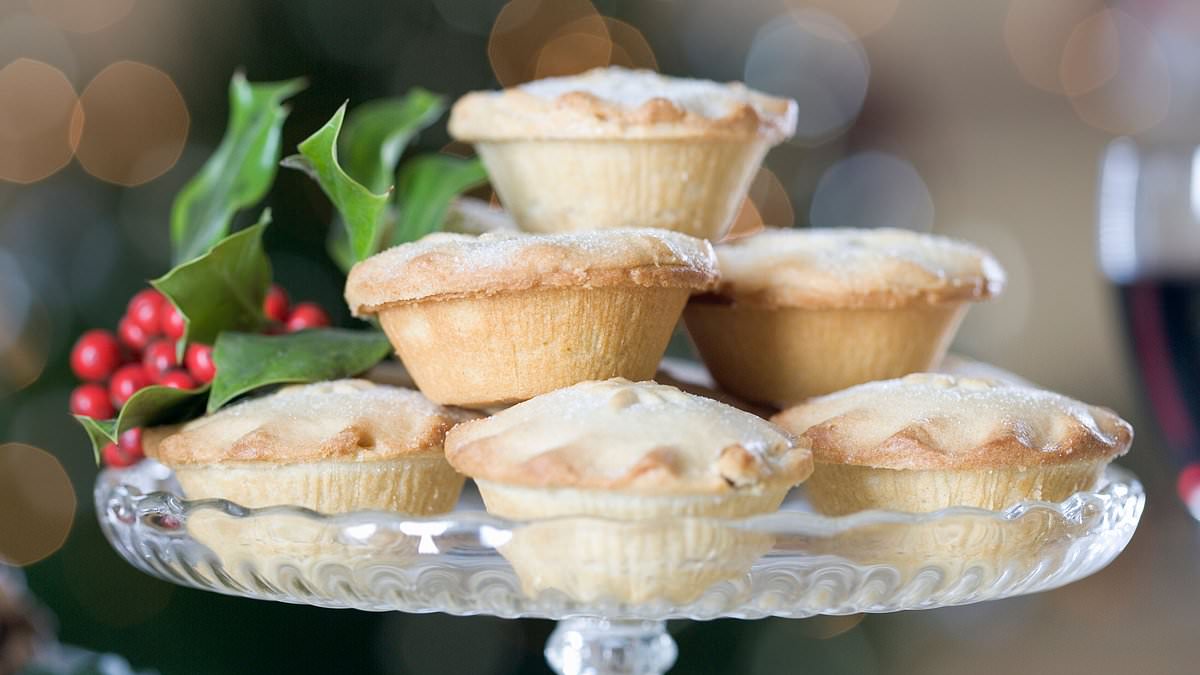 alert-–-mince-pie-prices-jump-after-poor-sultana-harvest:-christmas-shoppers-facing-40-per-cent-leap-per-pack