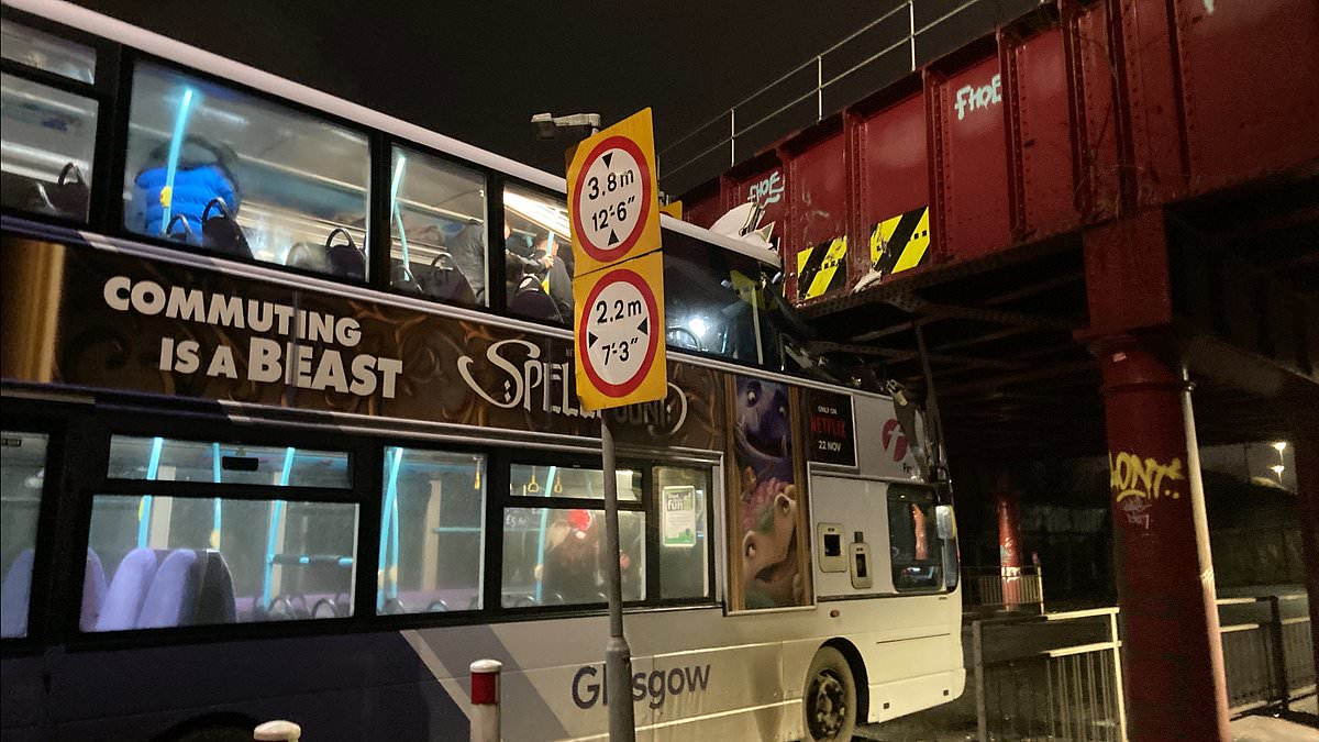 alert-–-‘numerous’-passengers-injured-after-double-decker-bus-crashes-into-glasgow-bridge-as-emergency-services-lock-down-streets-near-city’s-o2-academy