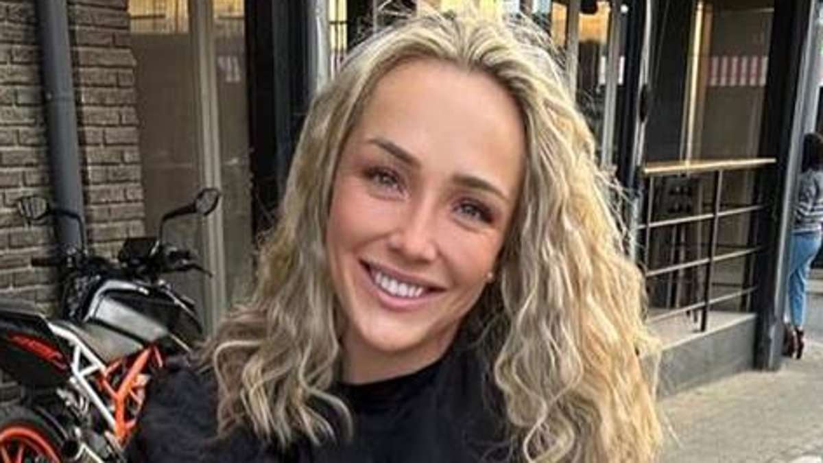 alert-–-family-tragedy-past-of-oscar-pistorius’s-new-girlfriend-–-who-is-the-spitting-image-of-the-one-he-shot-dead:-rita-greyling’s-brother-suffered-agony-of-friend-‘being-murdered’-during-his-stag-do