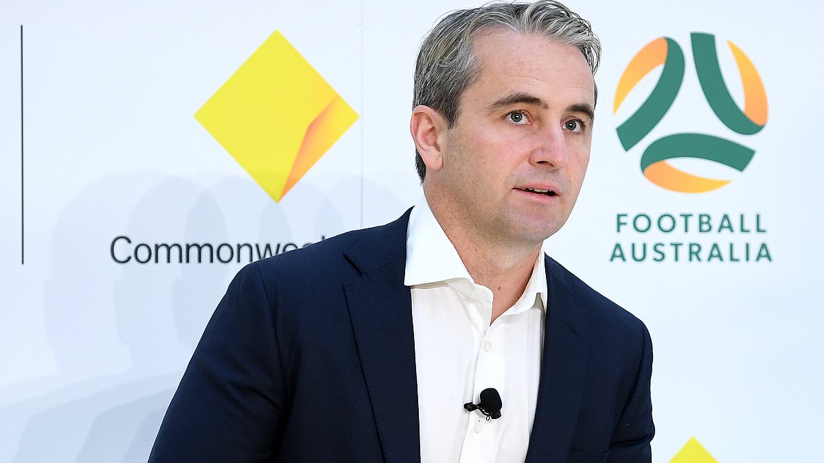 alert-–-commonwealth-bank-boss-makes-embarrassing-admission-about-outrageous-$3-withdrawal-fee