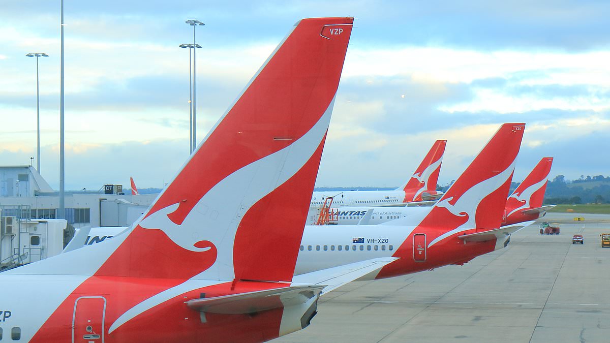 alert-–-qantas-is-order-to-cough-up-$120m-to-after-sacking-almost-2000-workers-and-sending-their-jobs-offshore