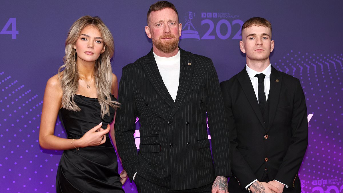 alert-–-bradley-wiggins-stands-proudly-with-his-children-at-his-side-as-he-and-favourite-keely-hodgkinson-lead-glam-arrivals-at-the-bbc-sports-personality-of-the-year-awards