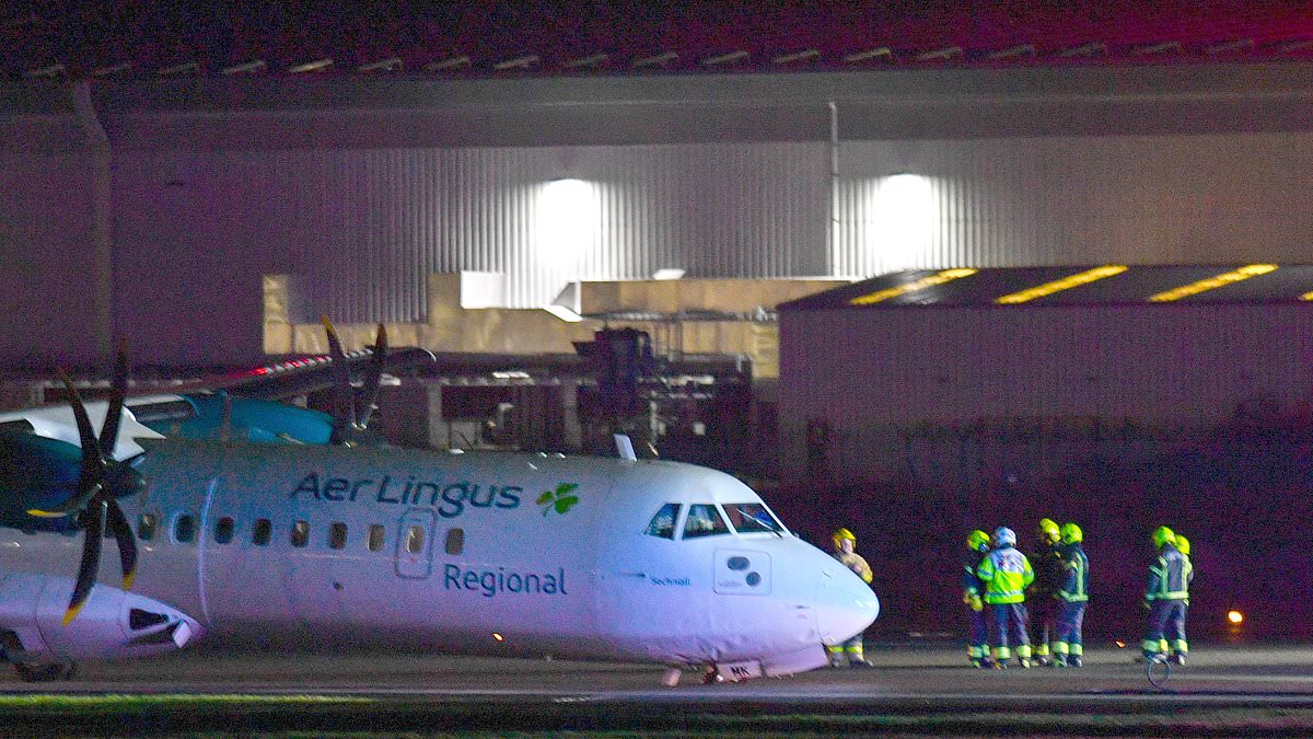 alert-–-plane-crash-lands-at-belfast-airport:-terror-as-passenger-plane’s-landing-gear-collapses-in-‘hard-landing’-as-82mph-winds-batter-uk