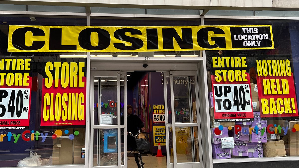 alert-–-huge-twist-in-abrupt-closure-of-800-store-national-chain-as-bankruptcy-was-triggered-by-its-own-experts