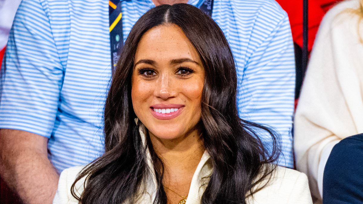 alert-–-meghan-markle’s-foolproof-new-year’s-eve-styling-tips-unearthed-in-blog-post