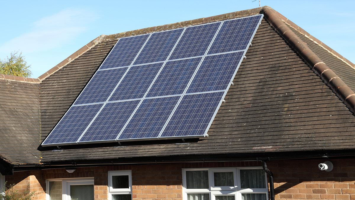 alert-–-starmer-to-offer-hard-pressed-brits-6.6billion-of-cheap-loans-and-grants-to-install-solar-panels-on-their-homes