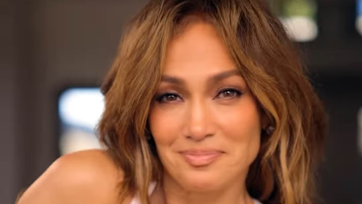 alert-–-jennifer-lopez-snubs-ben-affleck-in-2024-highlights-video-as-he-spends-holidays-with-ex-jennifer-garner