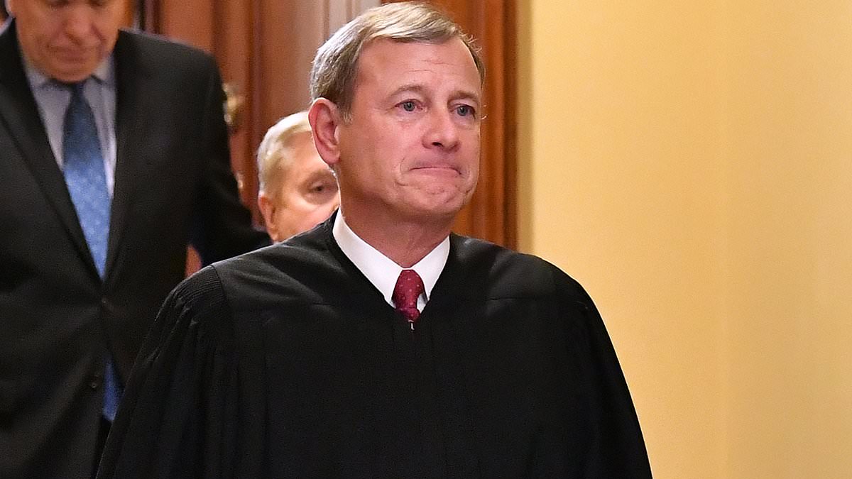 alert-–-supreme-court-chief-justice-roberts-issues-warning-ahead-of-trump-white-house