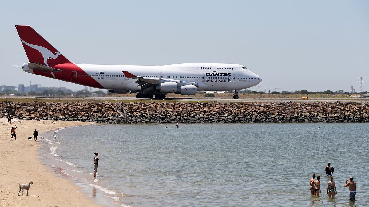 alert-–-sydney-beach-is-closed-after-cancer-linked-‘forever’-chemicals-are-detected-in-the-water-–-what-you-need-to-know