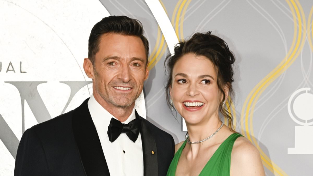 alert-–-hugh-jackman-and-sutton-foster-confirm-their-romance-as-they-hold-hands-on-dinner-date-in-los-angeles