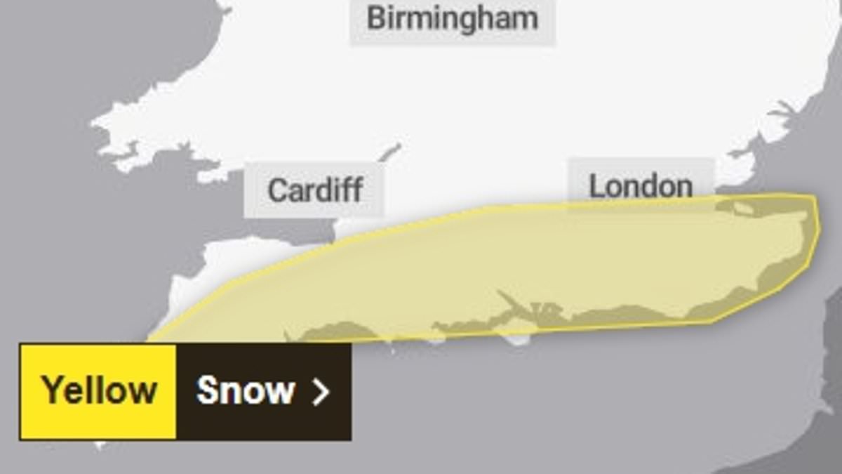 alert-–-map-reveals-where-four-inches-of-snow-will-fall-within-hours-as-arctic-blast-shuts-four-uk-airports-and-london-is-hit-by-flurry