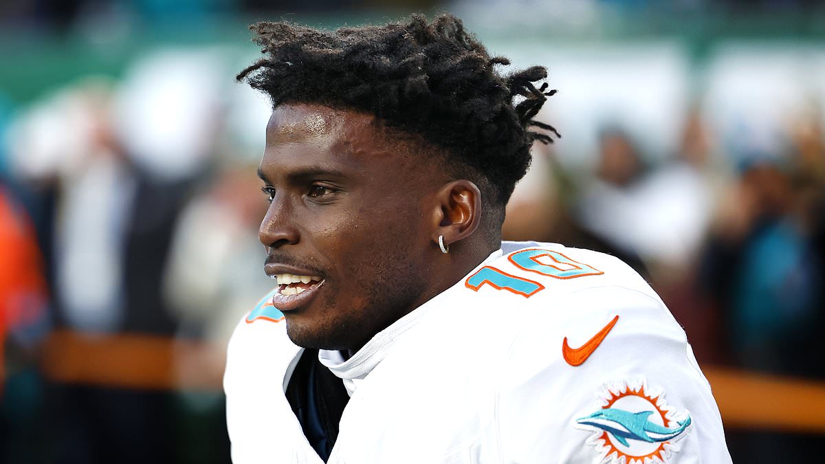 alert-–-tyreek-hill-mystery-deepens-as-dolphins-gm-insists-star-man-did-not-ask-for-trade-in-‘productive’-meeting