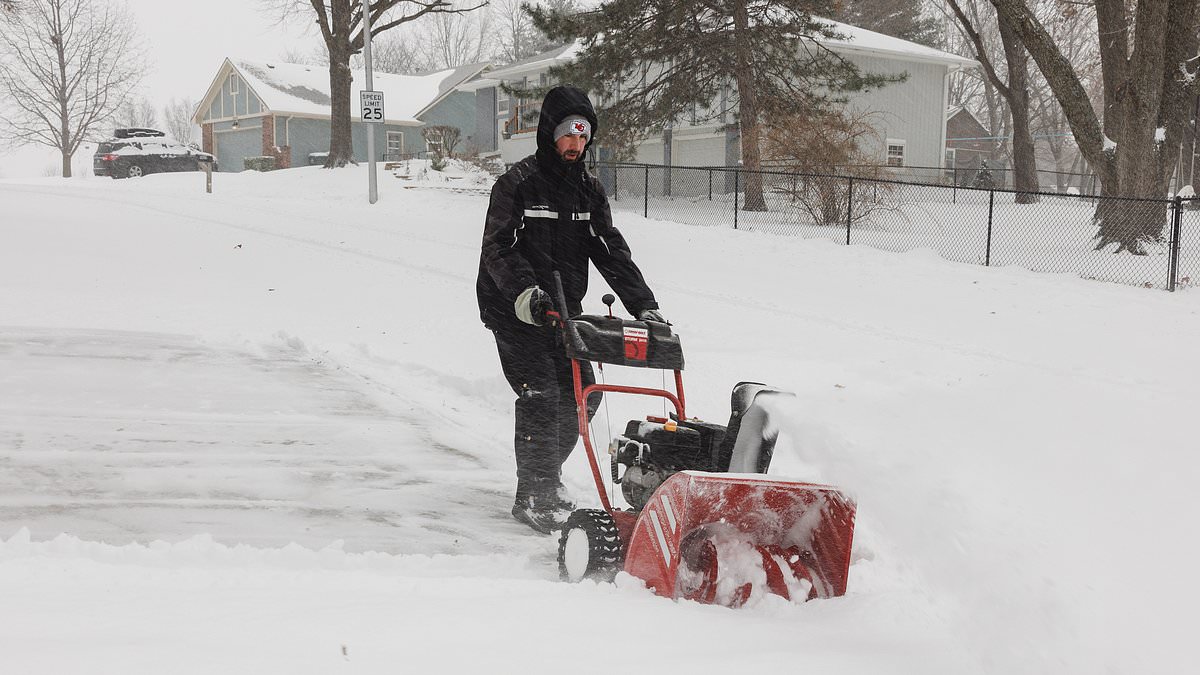 alert-–-winter-storm-warning-issued-for-18-states-as-‘cora’-is-set-to-bury-the-south-in-up-to-12-inches-of-snow