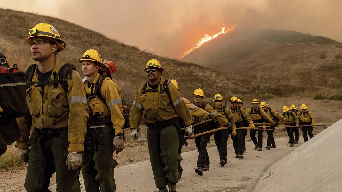 alert-–-horrific-drone-footage-shows-hellish-extent-of-la-inferno’s-wrath-as-10,000-structures-are-razed