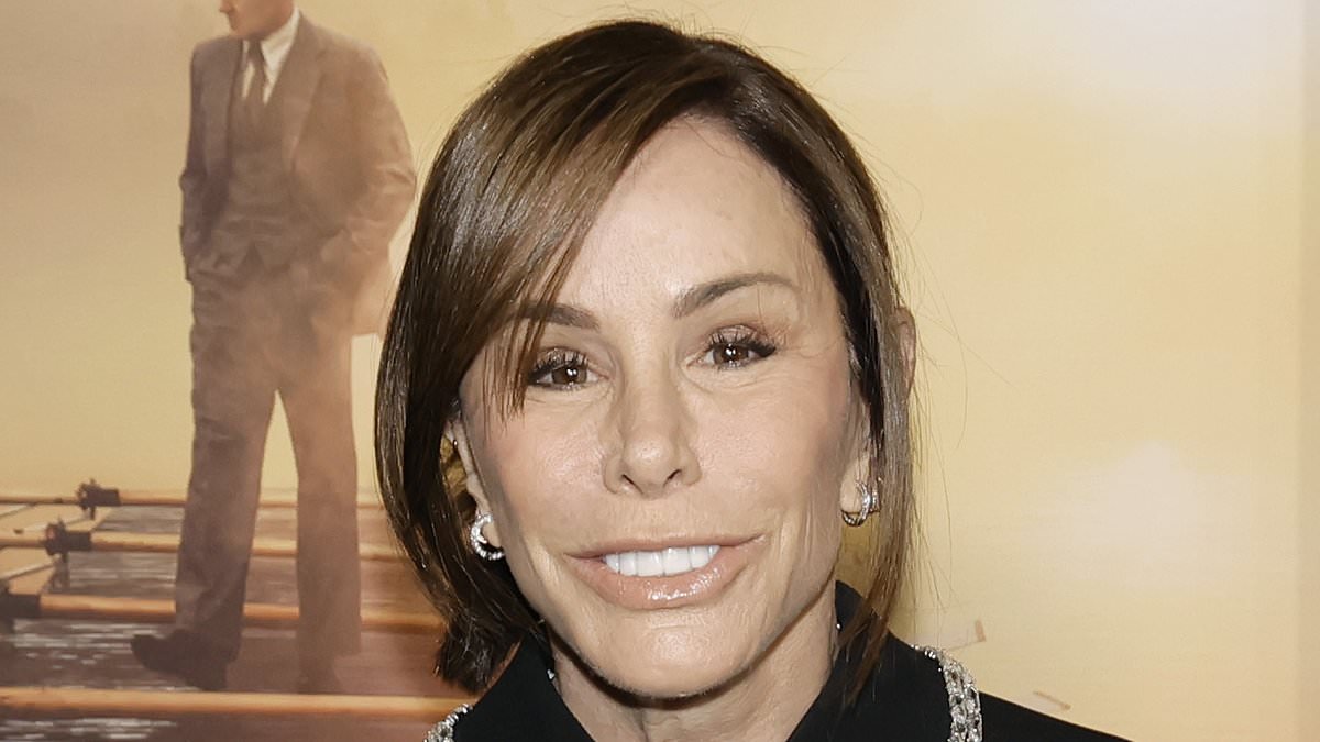 alert-–-melissa-rivers-saves-late-mother-joan-rivers’-emmy-before-losing-home-in-devastating-la-fires