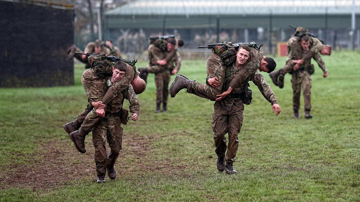 alert-–-royal-marine-commandos-will-officially-be-allowed-to-have-beards-–-however-strict-rules-will-ensure-soldiers-cannot-have-‘caveman’-facial-hair