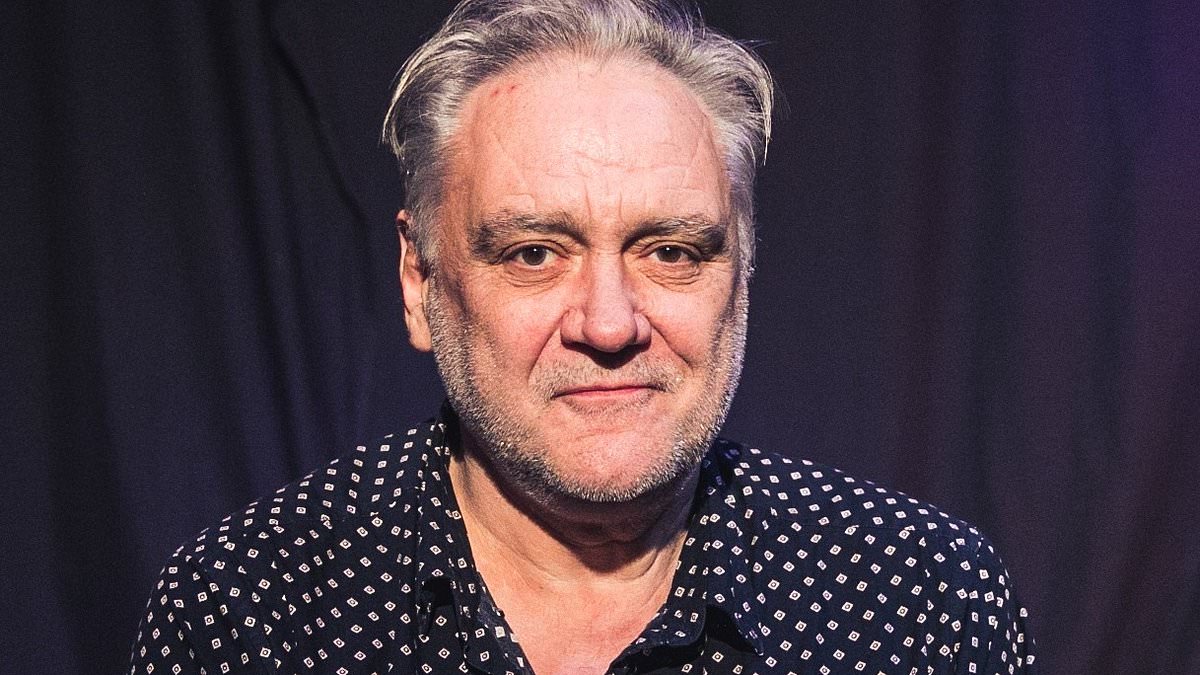 alert-–-comedian-and-actor-tony-slattery-dies-aged-65-following-heart-attack