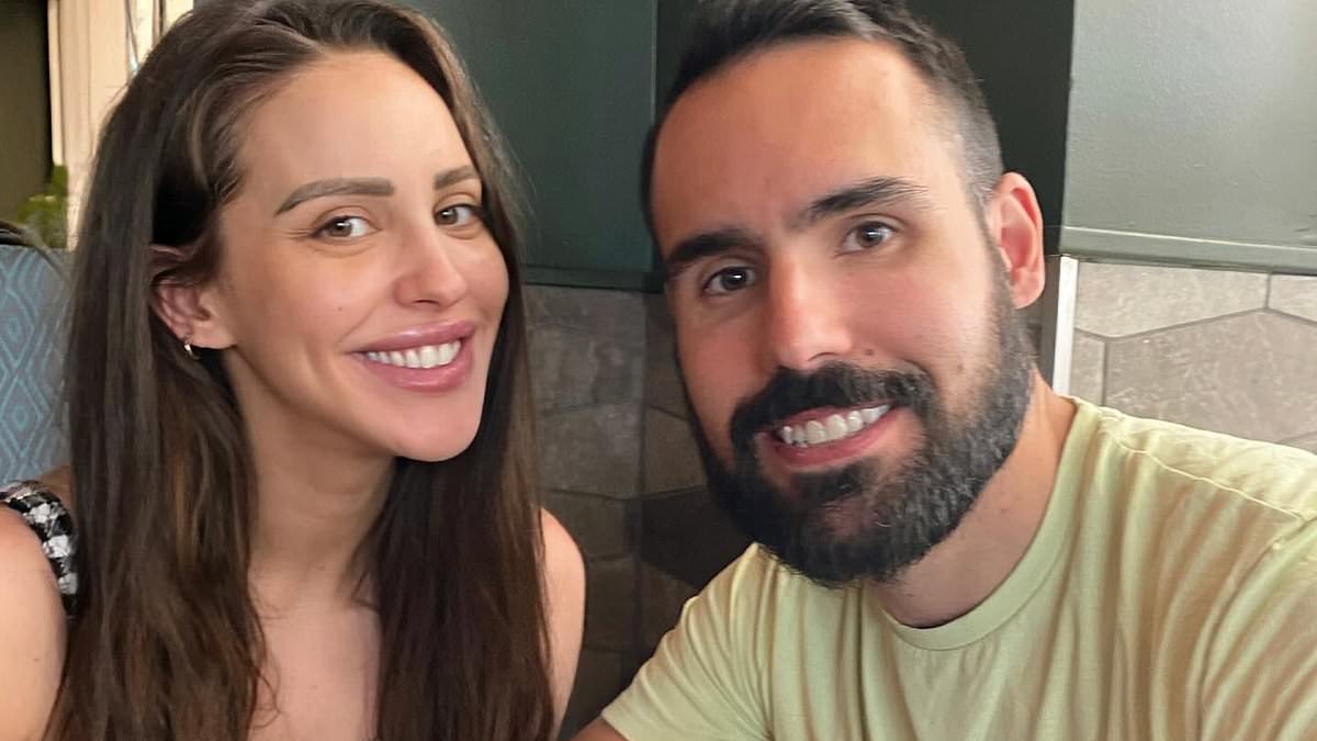 alert-–-elizabeth-sobinoff-is-pregnant!-married-at-first-sight-star-announces-she-is-expecting-a-second-baby-with-husband alexander-vega:-’25-weeks-today’