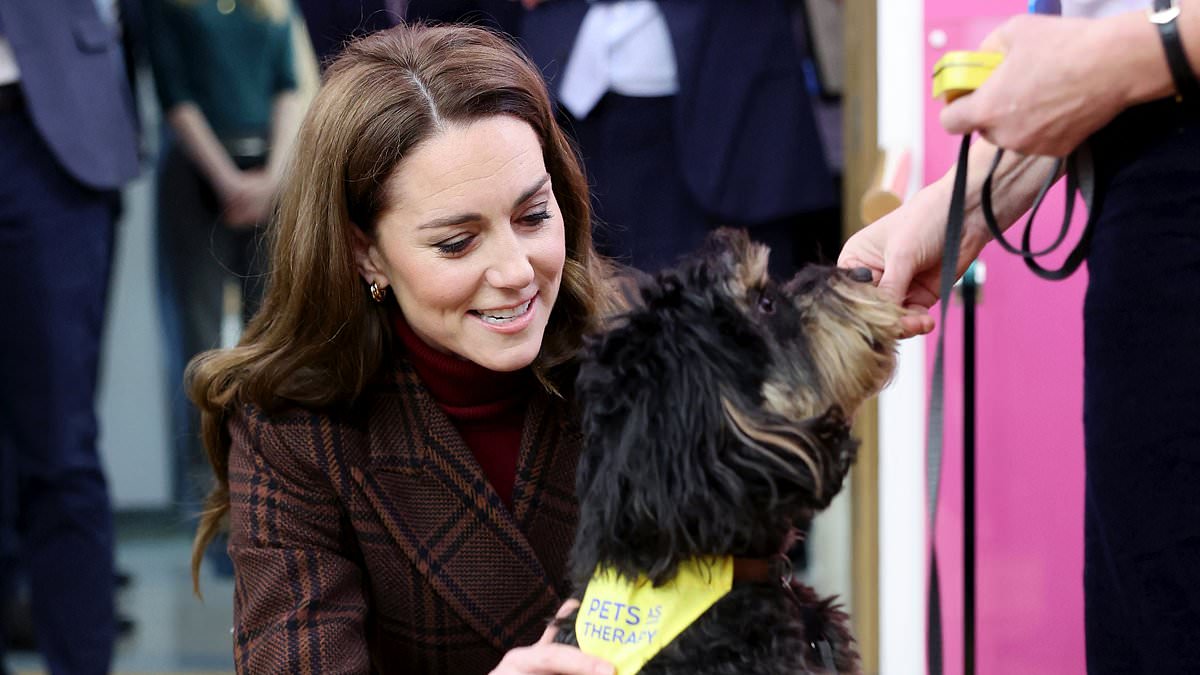 alert-–-kate-middleton-‘beelines’-for-‘extra-special’-therapy-dog-scout-during-emotional-visit-to-hospital-where-she-was-treated-for-cancer