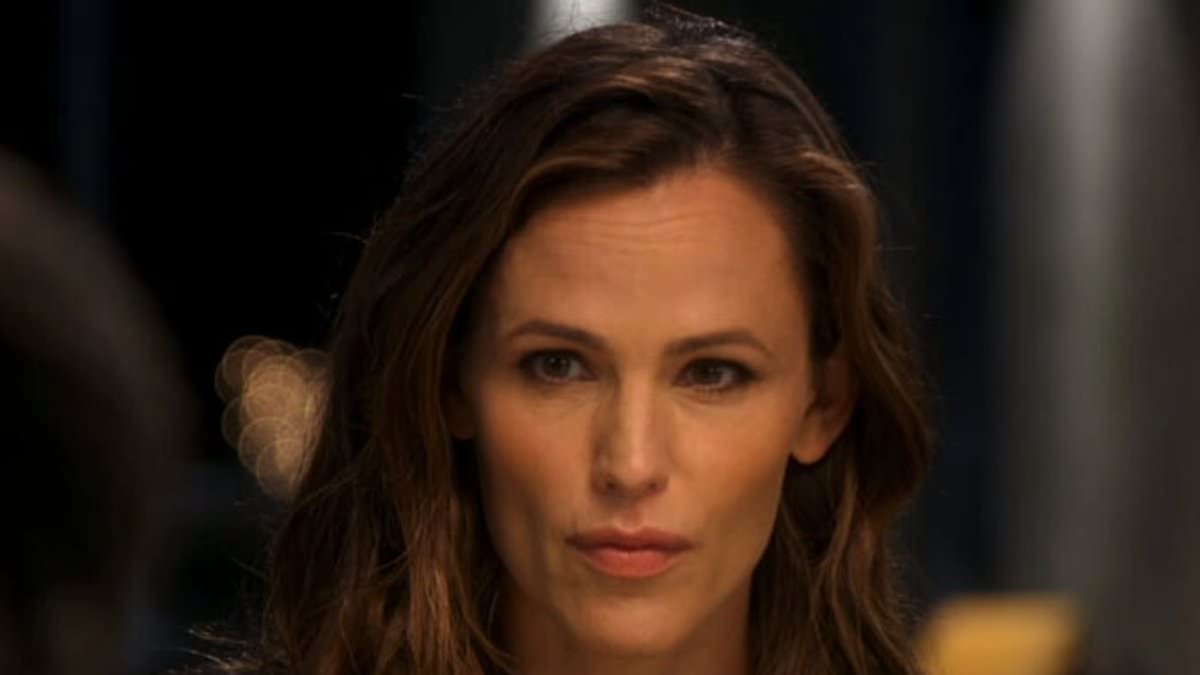 alert-–-jennifer-garner’s-awkward-exchange-with-a-list-star-resurfaces-as-she’s-blasted-for-‘acting’-in-la-fires-video