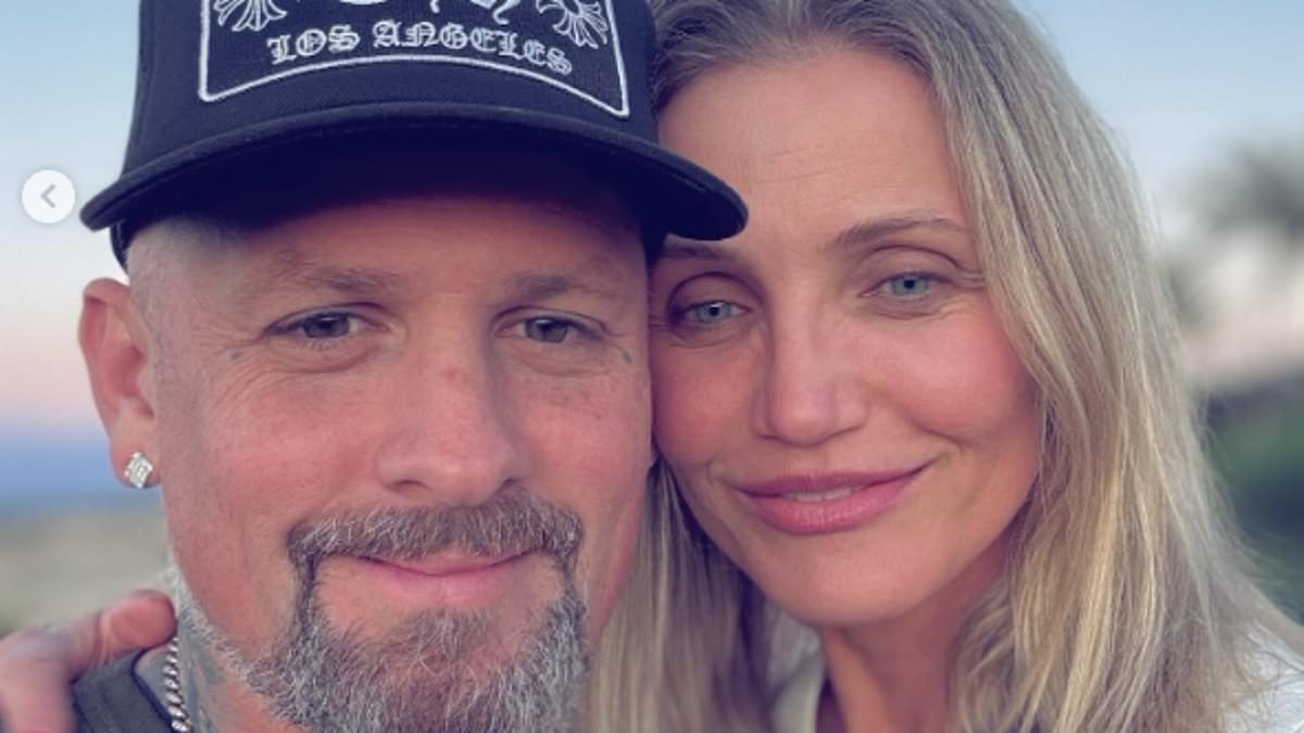 alert-–-cameron-diaz-and-husband-benji-madden-pose-in-rare-selfie-to-celebrate-10th-anniversary