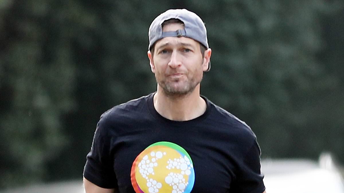 alert-–-jennifer-garner’s-boyfriend-john-miller-shows-sign-of-support-for-actress-amid-la-fires