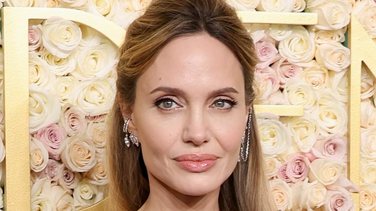 alert-–-angelina-jolie-left-‘devastated’-over-oscars-snub-for-maria-biopic-as-‘hollywood-is-team-brad-pitt’