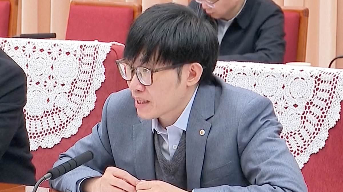 alert-–-the-‘nerd-with-a-terrible-haircut-that-nobody-took-seriously’-who-created-deepseek…-and-is-now-invited-to-the-top-table-of-china’s-political-elite-after-humiliating-us-tech-giants