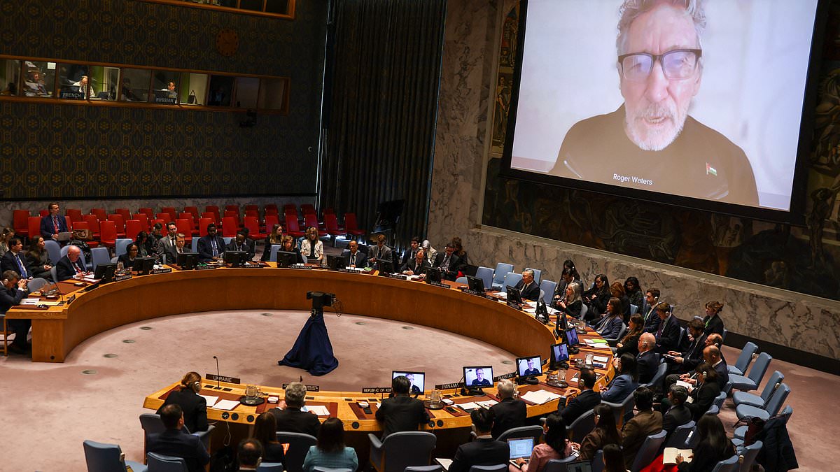 alert-–-fury-as-pink-floyd’s-roger-waters-goes-on-unhinged-rant-at-un-while-wearing-palestine-pin