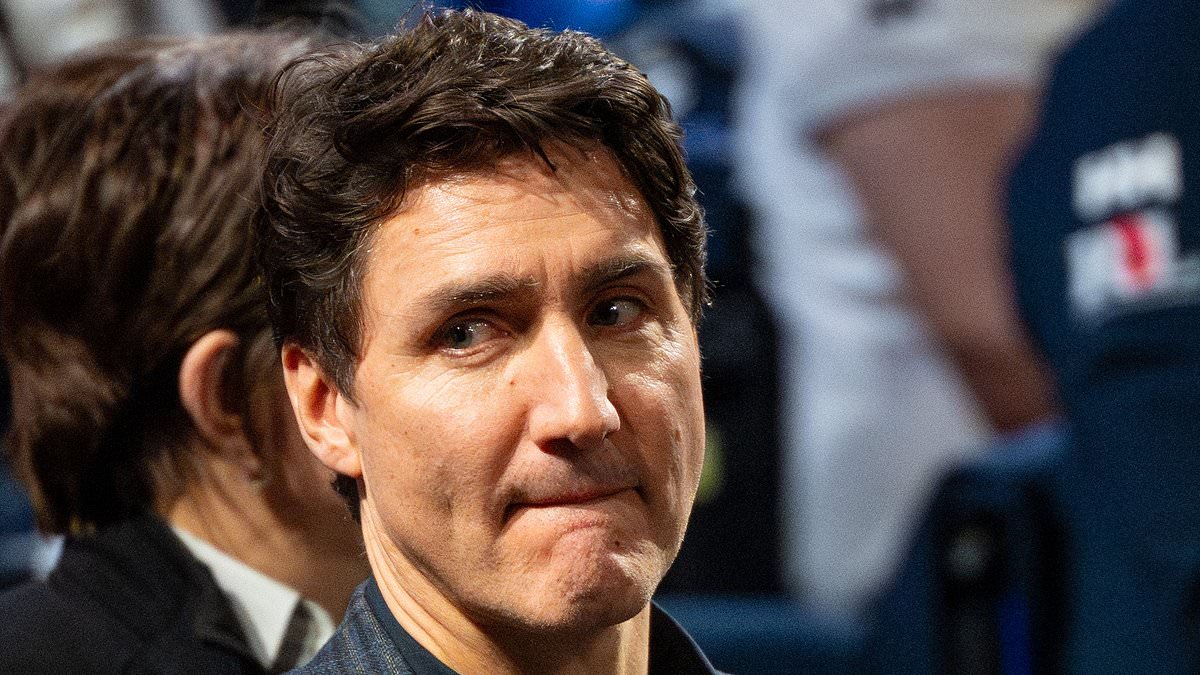 alert-–-justin-trudeau-blasted-for-inappropriate-social-media-response-to-toronto-plane-crash