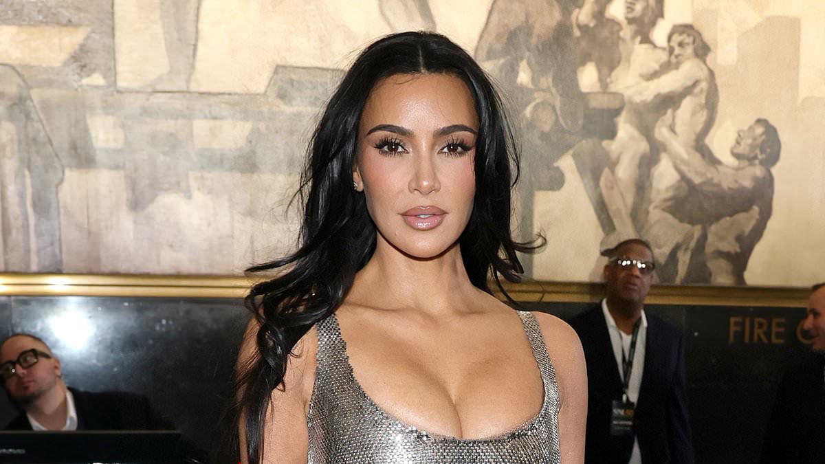 alert-–-furious-kim-kardashian-publicly-calls-out-mom-kris-jenner-for-poorly-timed-post-after-nike-deal