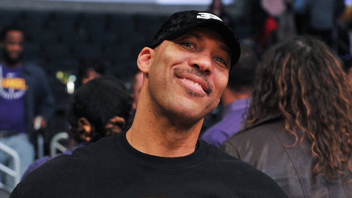 alert-–-lavar-ball-–-controversial-father-of-basketball-stars-lonzo,-liangelo-and-lamelo-–-has-his-foot-amputated-after-suffering-serious-medical-issue