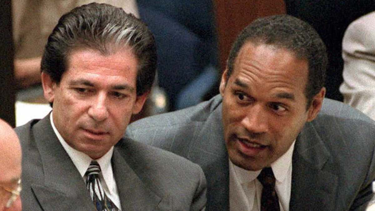 alert-–-rare-item-of-oj-simpson’s-featuring-strange-inscription-from-robert-kardashian-to-go-to-auction