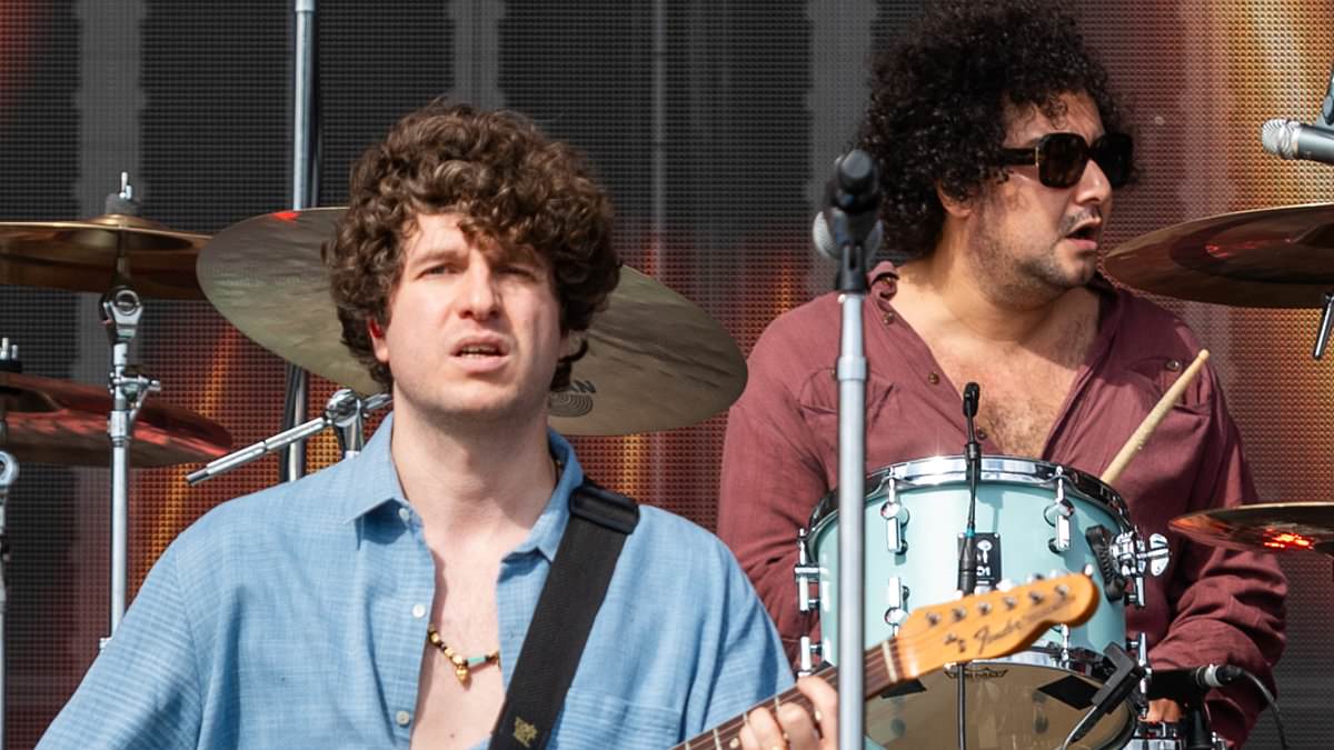 alert-–-uk-indie-band-the-kooks-reveal-what-they-really-think-of-australia-and-house-prices-down-under