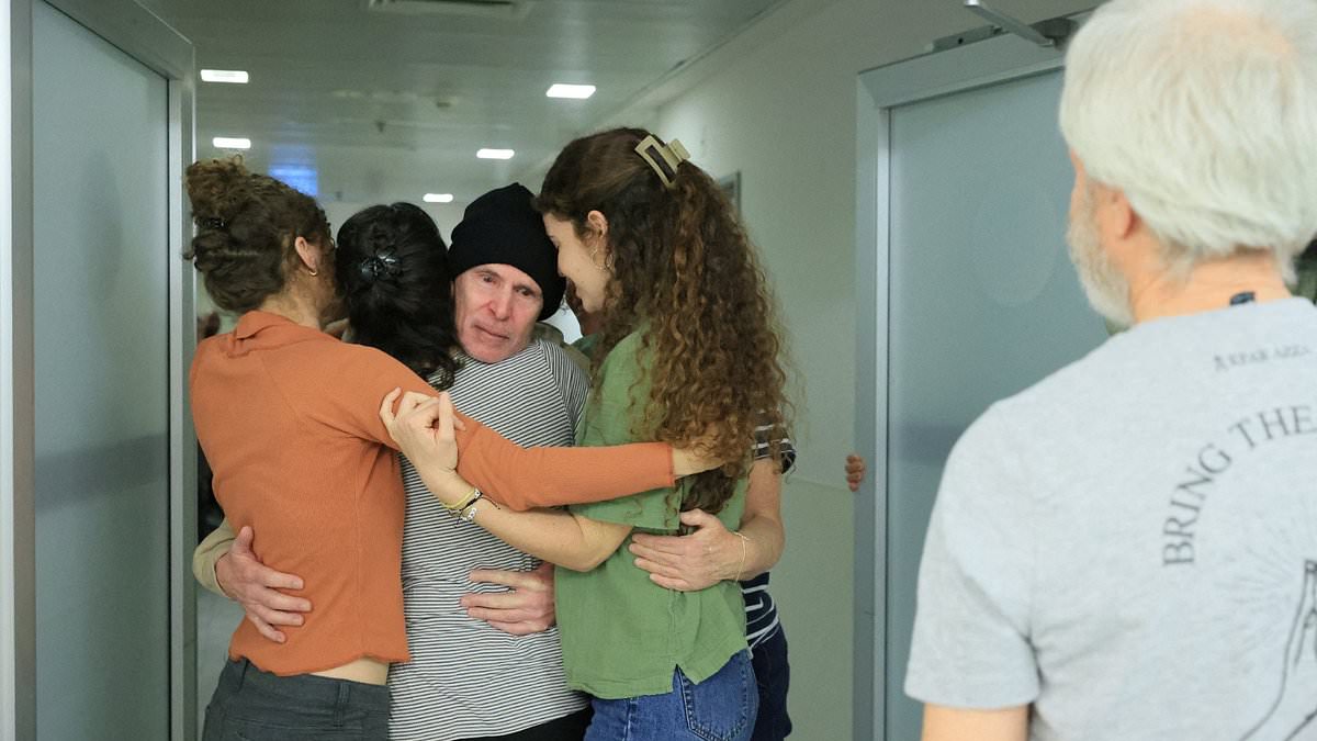 alert-–-incredible-moment-american-held-hostage-in-gaza-for-15-months-is-reunited-with-his-family